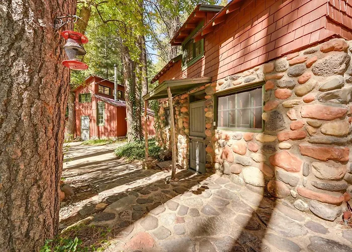 Patio & Mtn Views: Peaceful Retreat Sedona